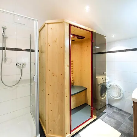 In Kitzbuehel Alps With Wellness Area דירה